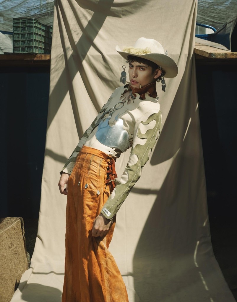 Israel Morales, foto 1