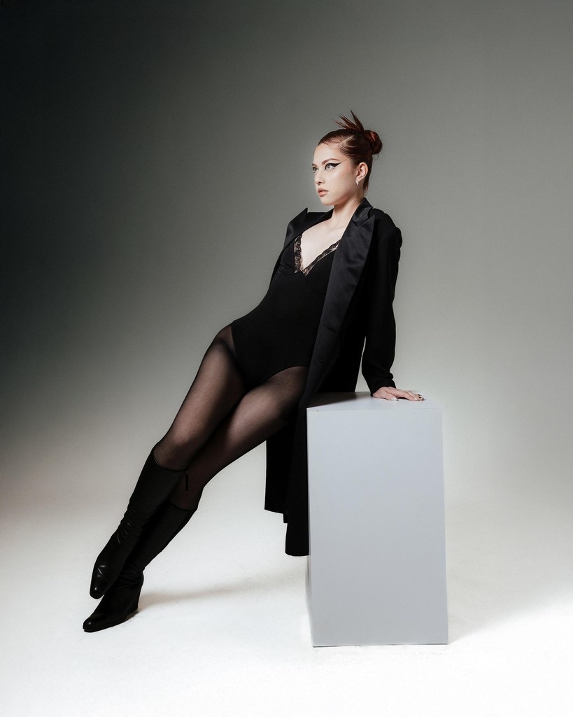Montserrat Flores, foto 1